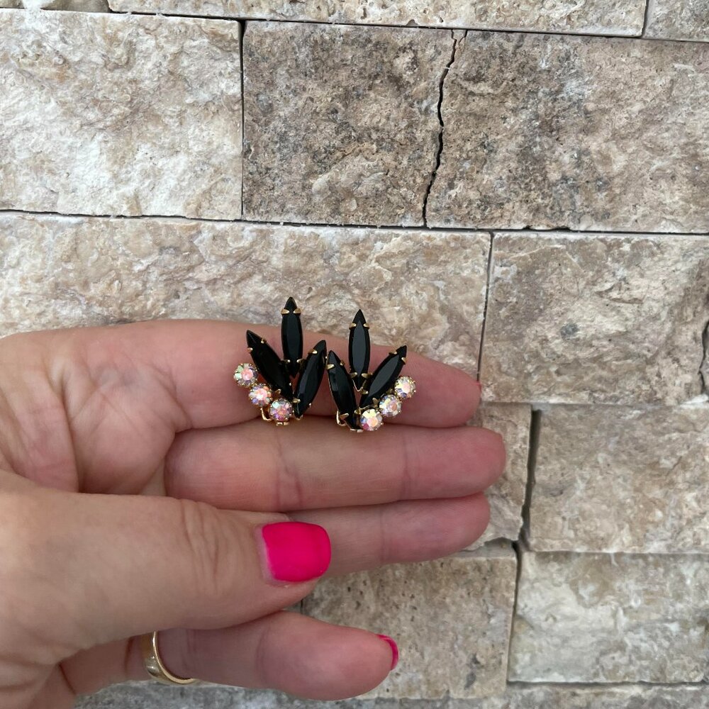 Beautiful vintage crystal clip-on earrings